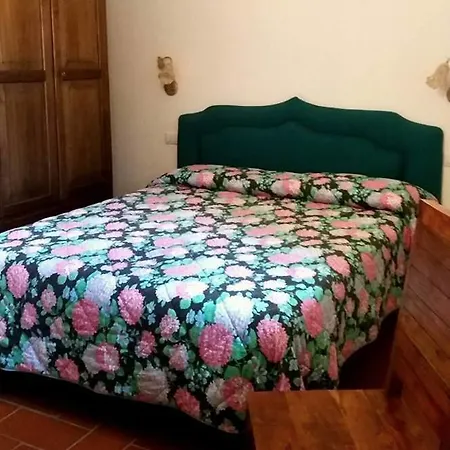 Apartment In Urbe Spello